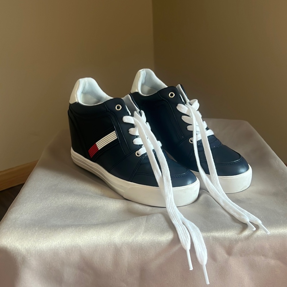 Tommy Hilfiger wedge Tennies